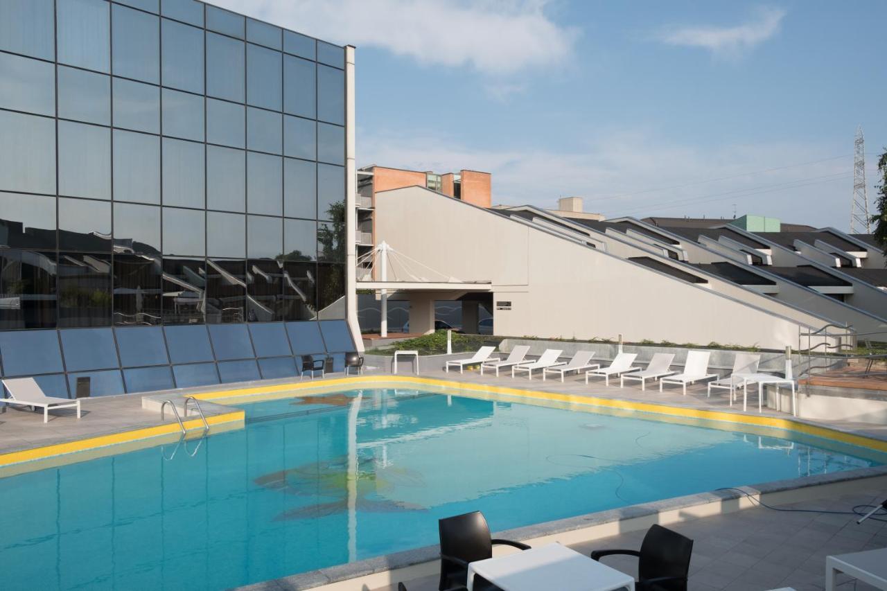 Alba Hotel Екстериор снимка