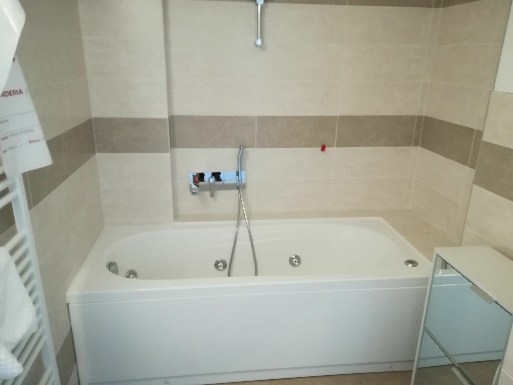 Alba Hotel Екстериор снимка