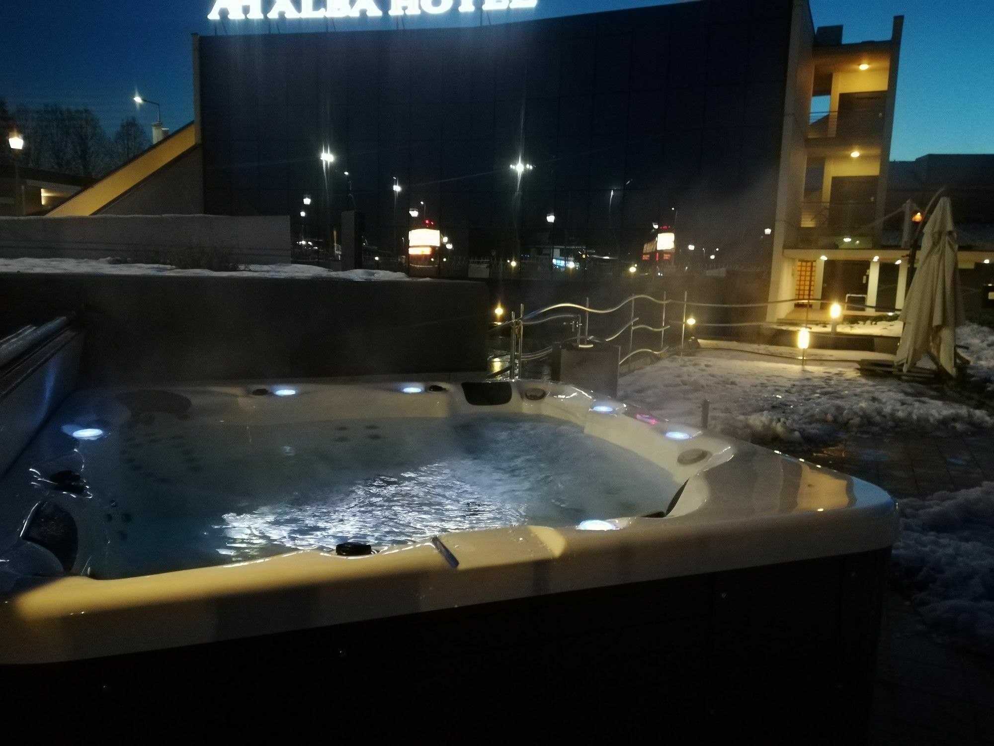 Alba Hotel Екстериор снимка